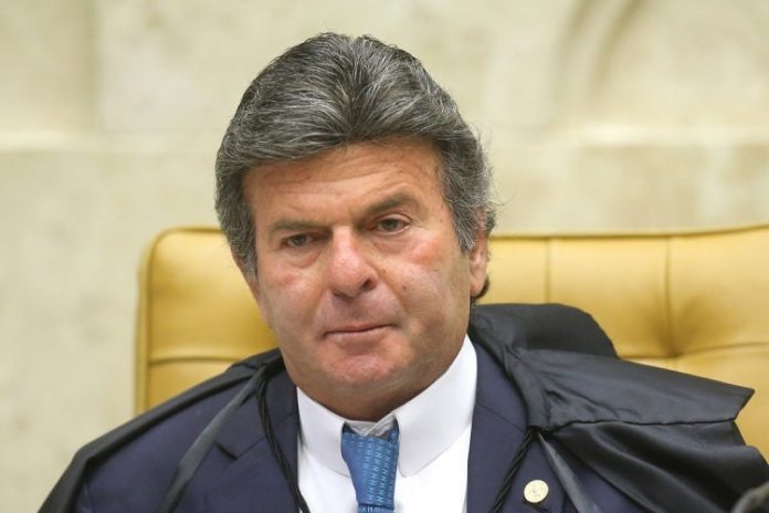 PGR pede que Fux derrube decisão de Kassio sobre Lei da Ficha Limpa