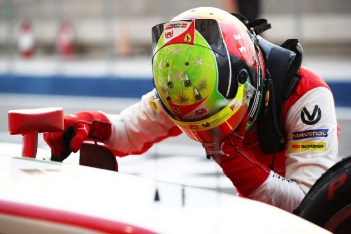 Filho de Michael Schumacher é campeão da Fórmula 2