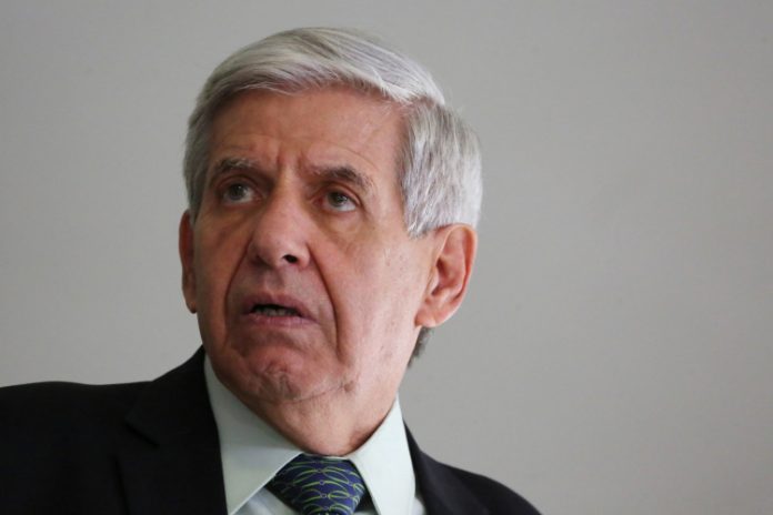 Rede quer afastamento de Heleno e Ramagem por relatórios a Flávio Bolsonaro