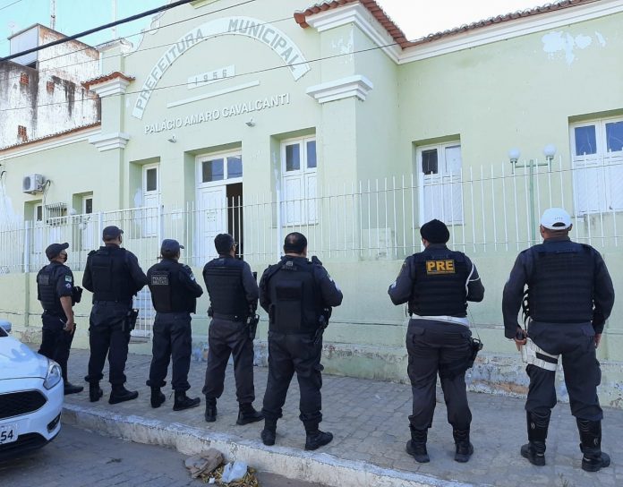 Secretário de Saúde e vereador de cidade do RN são presos em operação do MPRN