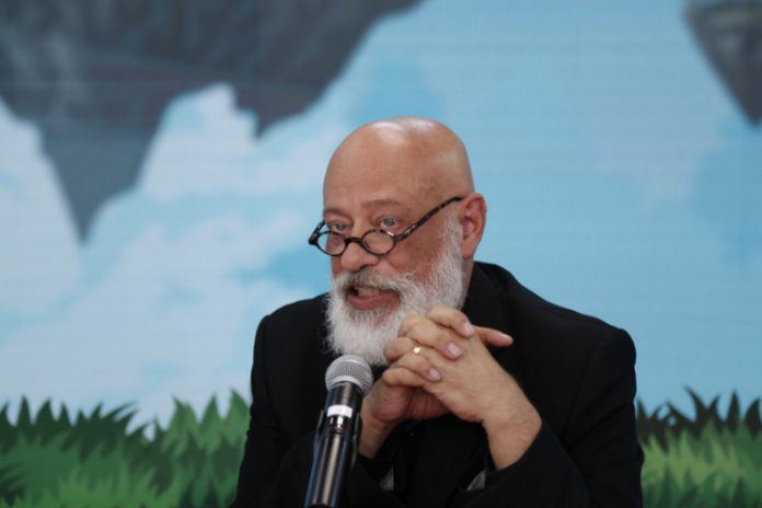 Luiz Felipe Pondé é o entrevistado do ‘Direto ao Ponto’ desta segunda-feira