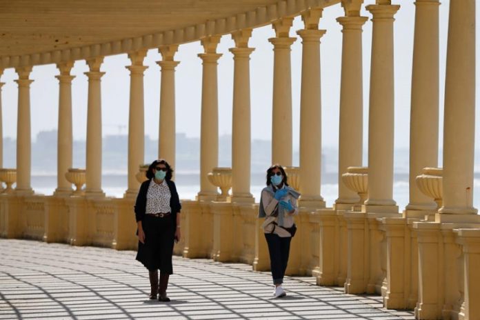 Portugal bate recorde e registra 7.627 novos casos de Covid-19