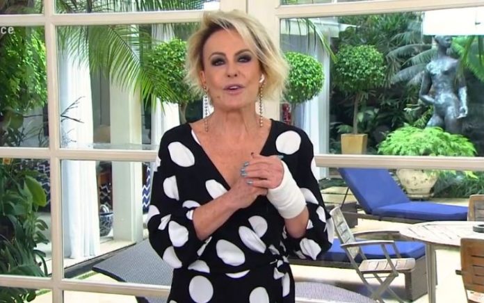 Com mão enfaixada, Ana Maria Braga diz que fez cirurgia após ser diagnosticada com uma síndrome