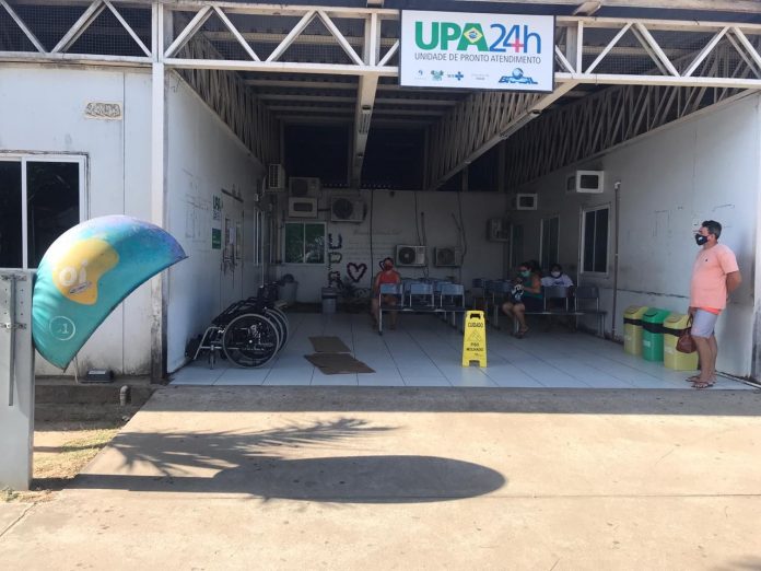 Mulher é esfaqueada em frente a UPA e morre na Zona Norte de Natal; suspeita é presa