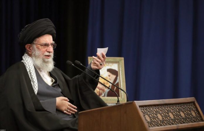 Irã proíbe importação de vacinas contra Covid-19 dos EUA e do Reino Unido