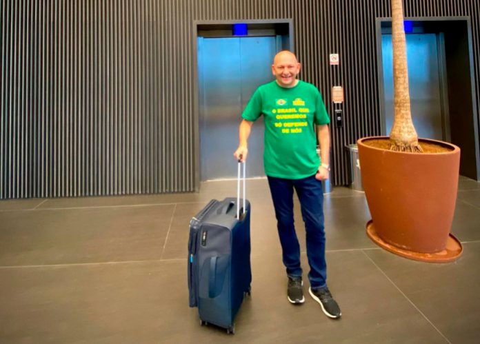 Luciano Hang recebe alta após 20 dias internado por complicações da Covid-19