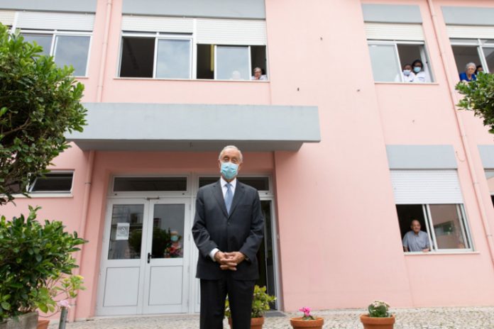 Presidente de Portugal testa positivo para Covid-19