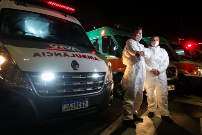 Com 1.279 mortes, Brasil se aproxima dos 224 mil óbitos por Covid-19