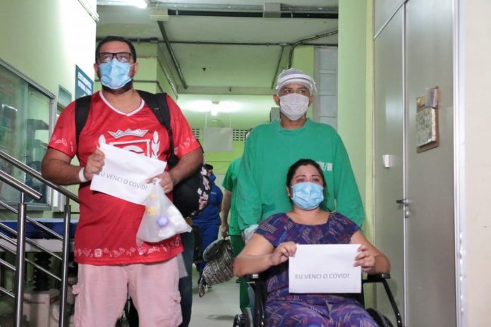 Mais dois pacientes transferidos de Manaus para Natal com Covid-19 recebem alta: ‘viramos potiguares’