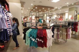 Com novas restrições em São Paulo, vendas do varejo recuam no mês de janeiro