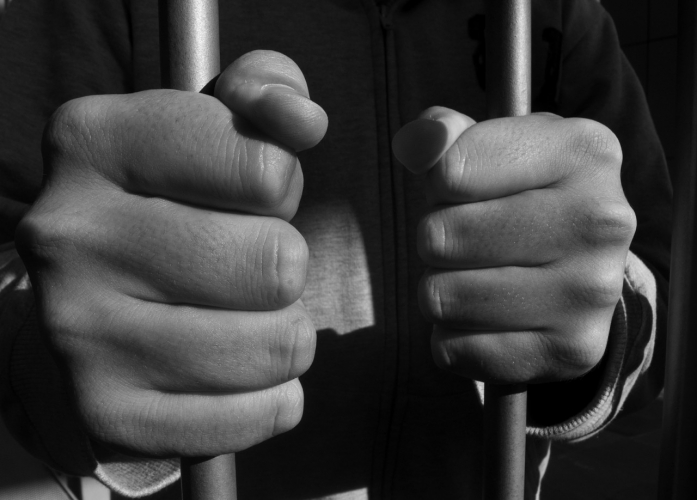 Brasileiros são presos na Colômbia acusados de traficar drogas em avião