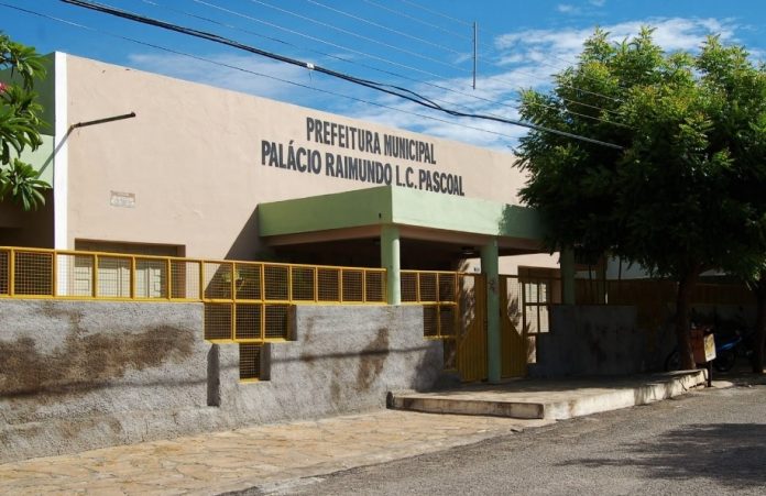 Prefeitura de Felipe Guerra realiza pagamento Parcial de Servidores e Credores