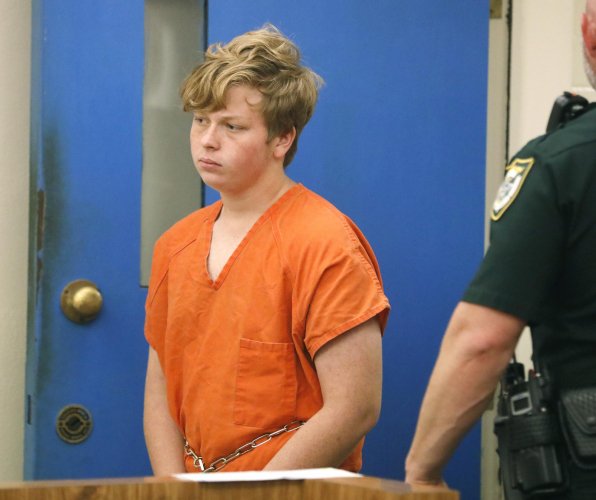 Jovem que matou mãe em discussão sobre notas escolares é condenado a 45 anos de prisão