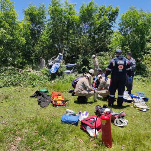 Casal morre após queda de helicóptero em Vila Velha; veja momento do acidente