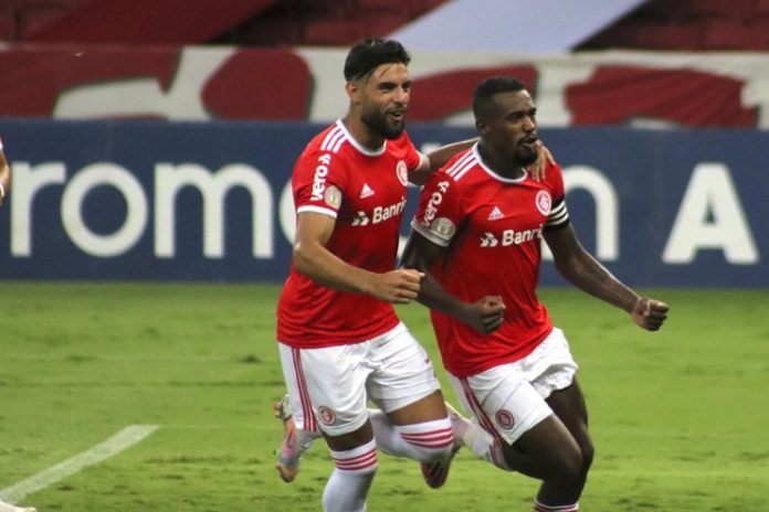 Inter bate o RB Bragantino, vence a nona seguida e dispara na liderança do Brasileiro