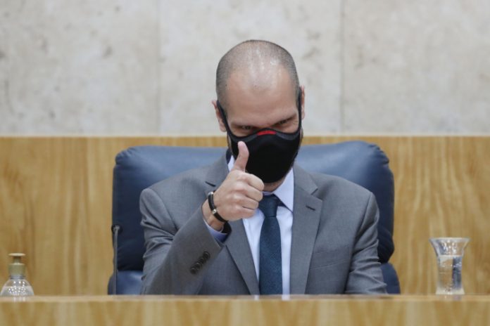 Discurso de Covas foi cordial demais para o momento que o país vive