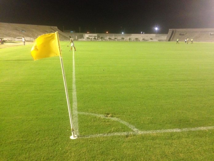 Lei prevê multa para torcedores e clubes por atos de racismo ou LGBTfobia na Paraíba