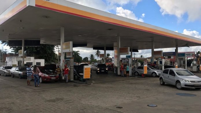 Preço da gasolina na Grande João Pessoa varia em R$ 0,50, informa pesquisa do Procon-PB