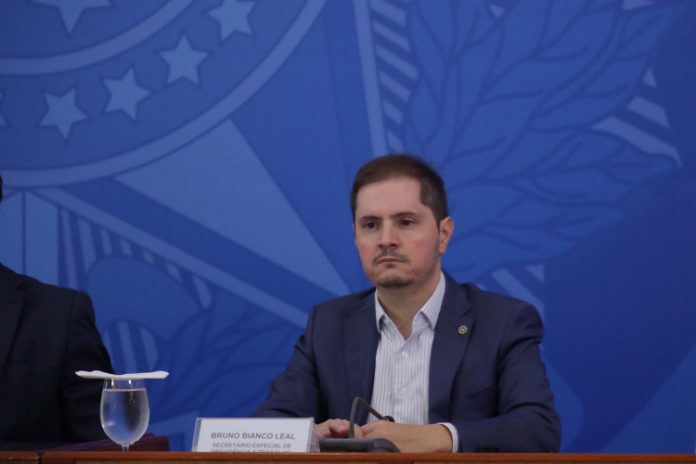 Reedição de programa de corte de jornada e salários está em ‘análise política’, diz Bruno Bianco