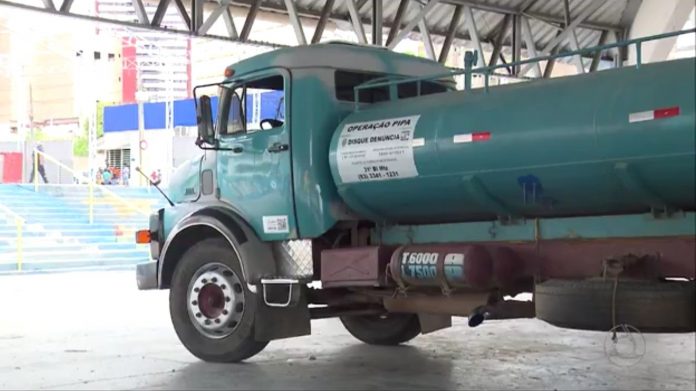 ‘Operação Carro-pipa’ volta a abastecer zona rural de Campina Grande nesta terça (12)