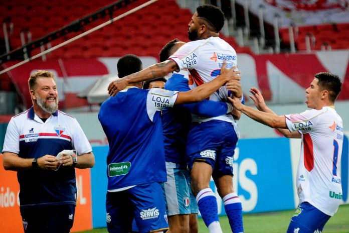 Inter vence Fortaleza e fica a um ponto do líder São Paulo