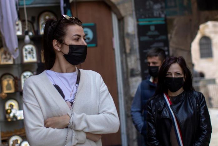 Recusar uso de máscaras ou vacinação contra a Covid-19 pode configurar justa causa