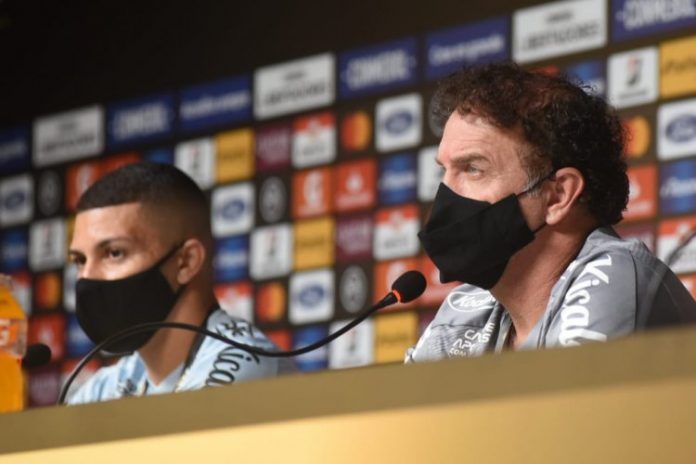 Cuca faz mistério e não confirma nem Soteldo para final da Libertadores