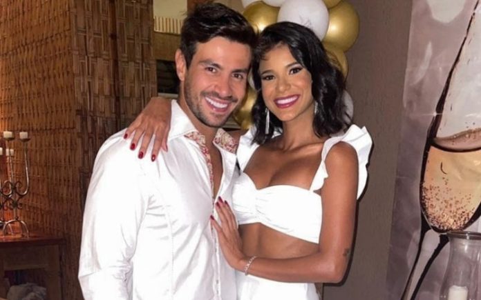 Casal de ‘A Fazenda 12’, Mariano pede Jakelyne em namoro na virada do ano