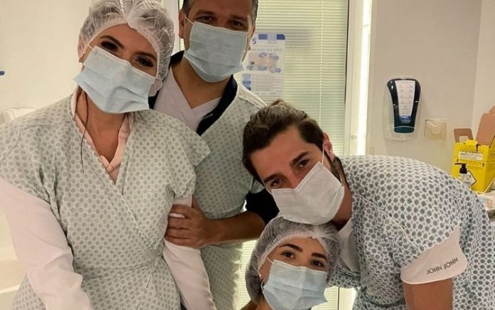 Alok e Romana Novais chamam os médicos de Raika para serem seus padrinhos