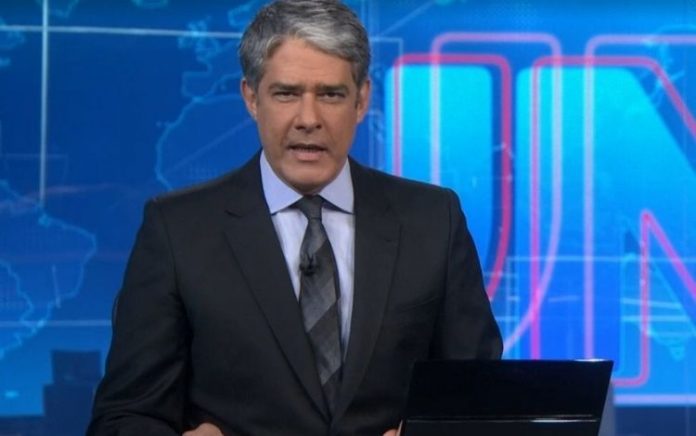 William Bonner é elogiado após rebater fala de Bolsonaro; assista