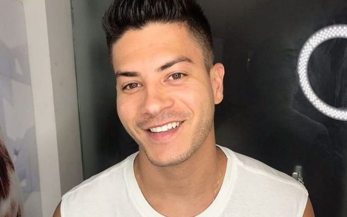 Após Mayra Cardi pegar Covid-19, Arthur Aguiar desabafa: ‘Quero recuperar minha família’