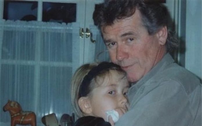 Morre o ator John Reilly, de ‘General Hospital’ e ‘Dallas’, aos 84 anos, e filha presta homenagem