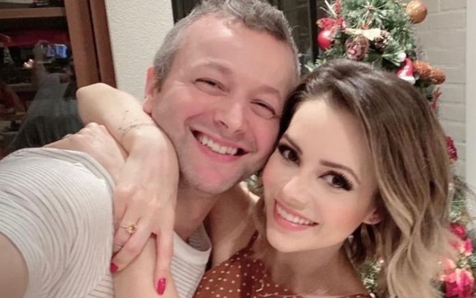 Sandy completa 38 anos e recebe homenagem de Lucas Lima; assista