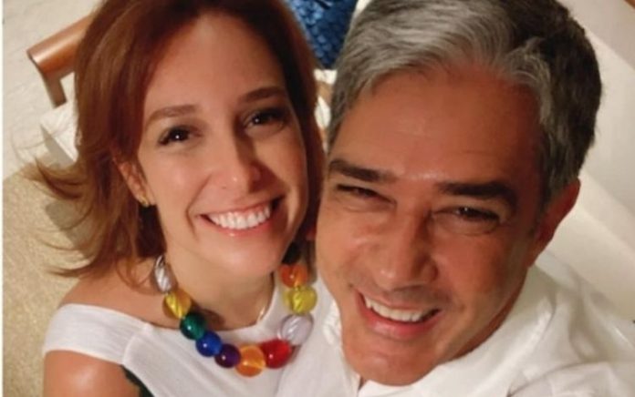 Mulher de William Bonner revela que ele assiste ao ‘BBB’: ‘A gente adora’