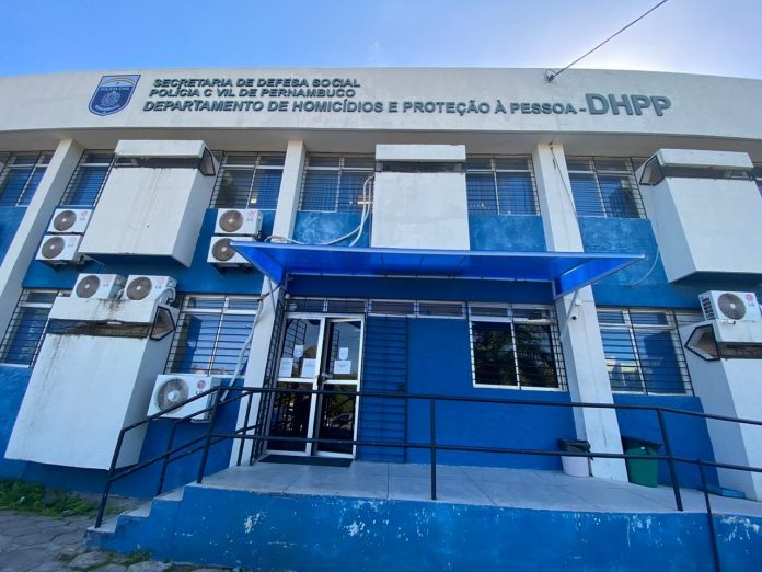 Homem é preso em flagrante por tentativa de feminicídio no Recife