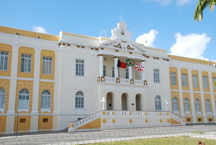 Justiça suspende redução de 30% em mensalidade de curso de medicina na Paraíba