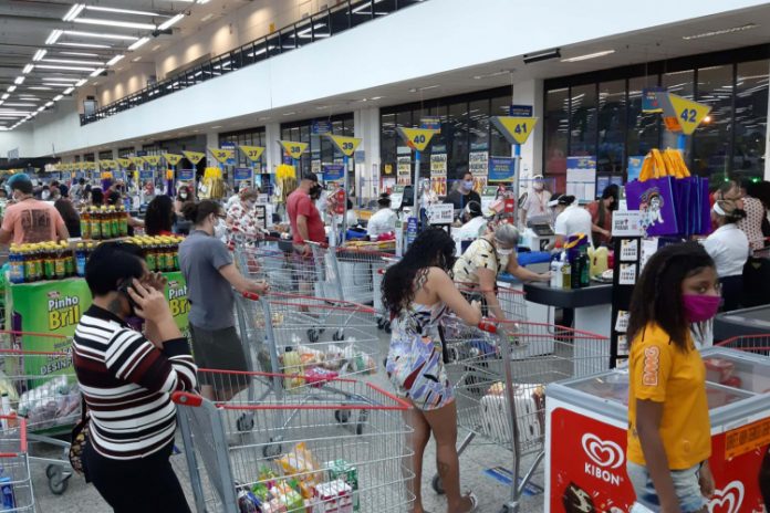 Supermercados dizem que suspensão parcial de impostos ainda aumentará preços
