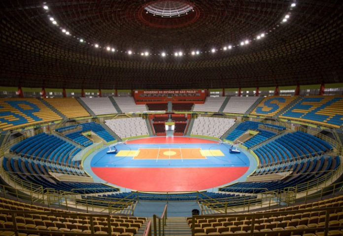 Em vez de entregá-lo ao paulistano, Doria trata o complexo do Ibirapuera como grande salão de negócios