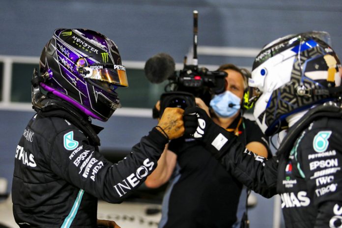 Hamilton comenta atuação de Bottas: ‘Não é fácil ser meu companheiro de equipe’