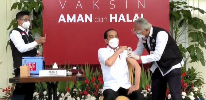 Indonésia inicia vacinação contra Covid-19 com a CoronaVac