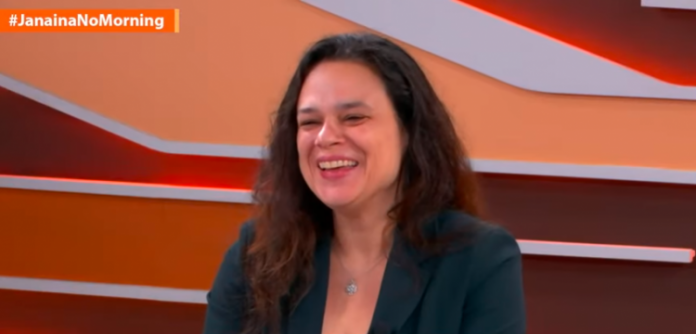 Janaina Paschoal: ‘Bolsonaro tem altas chances de jogar no lixo a oportunidade da direita no poder’