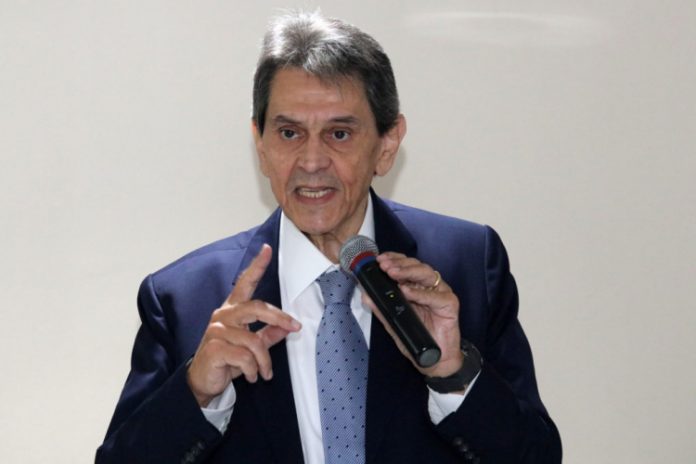 ‘Exército chinês está sustentando movimento de censura internacional’, diz Roberto Jefferson