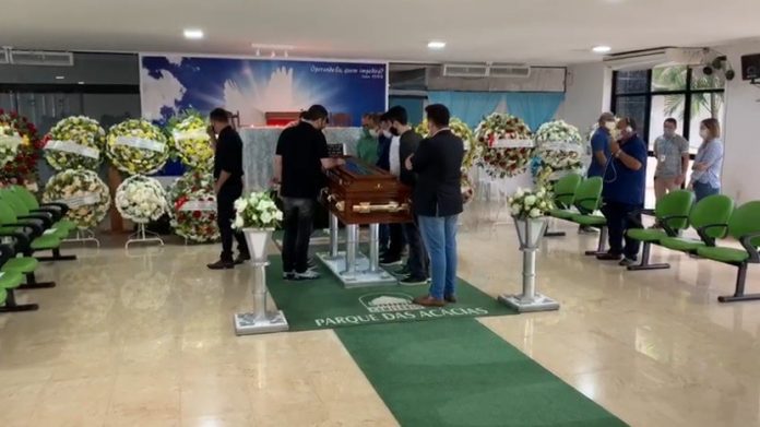 Corpo do deputado estadual João Henrique é velado em João Pessoa