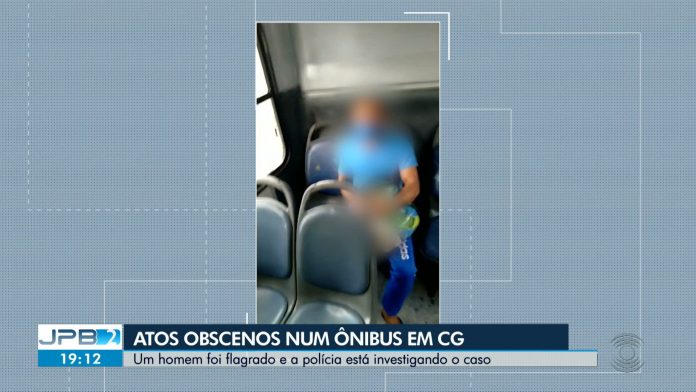 Homem é flagrado fazendo gestos obscenos dentro de ônibus, em Campina Grande
