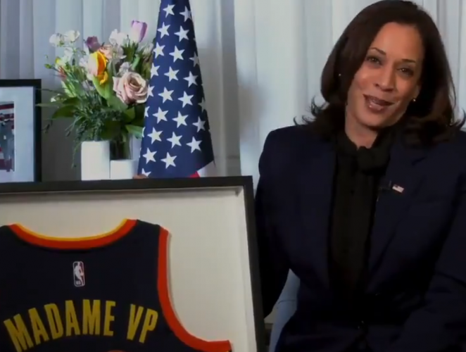 Golden State Warriors fazem homenagem emocionante para Kamala Harris; assista