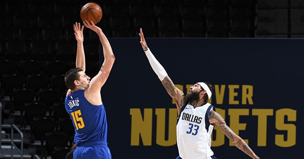 NBA: Mavericks batem Nuggets na prorrogação; Lakers perdem em casa