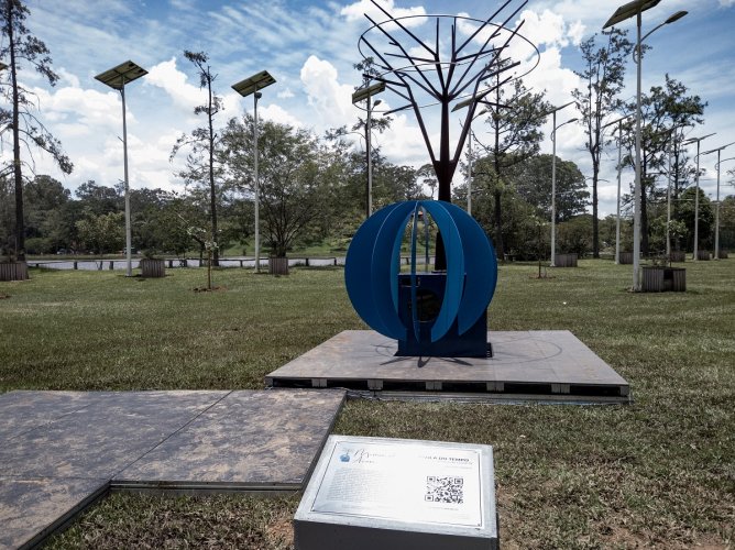 Memorial em homenagem aos mortos da Covid-19 sensibiliza o coração em tempos tão sombrios