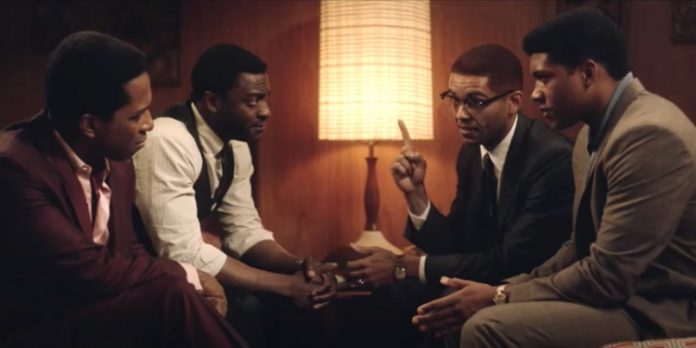 Diretora do ótimo ‘One Night in Miami’ mostra coragem ao retratar um Malcom X duro, frio e contraditório