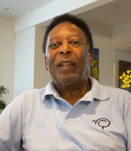 ‘Eu queria estar lá ajudando o Santos’, diz Pelé antes de final da Libertadores