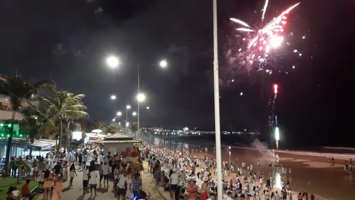 Orla urbana de Natal tem réveillon tranquilo; aglomeração é registrada em Mãe Luiza